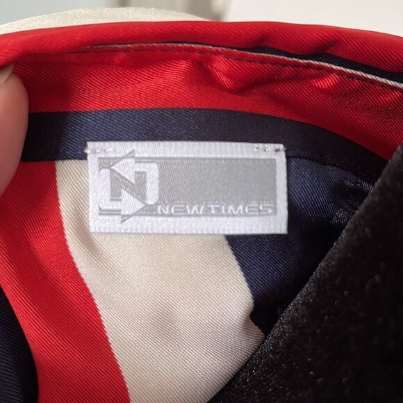 Newtimes Development Ltd. Shirt Style Dress w/belt. Midi. Size Small/Medium - Picture 7 of 11